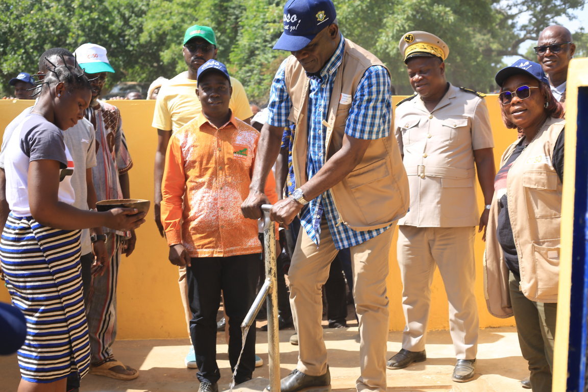 REMISE OFFICIELLE D’INFRASTRUCTURES DE BASE AUX POPULATIONS DE LA REGION DU BOUNKANI PAR LE COORDONNATEUR DU PROJET COSO